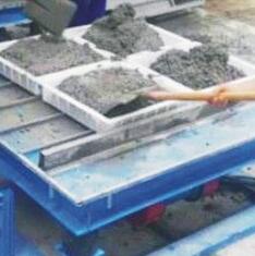 水泥异形砖振动平台